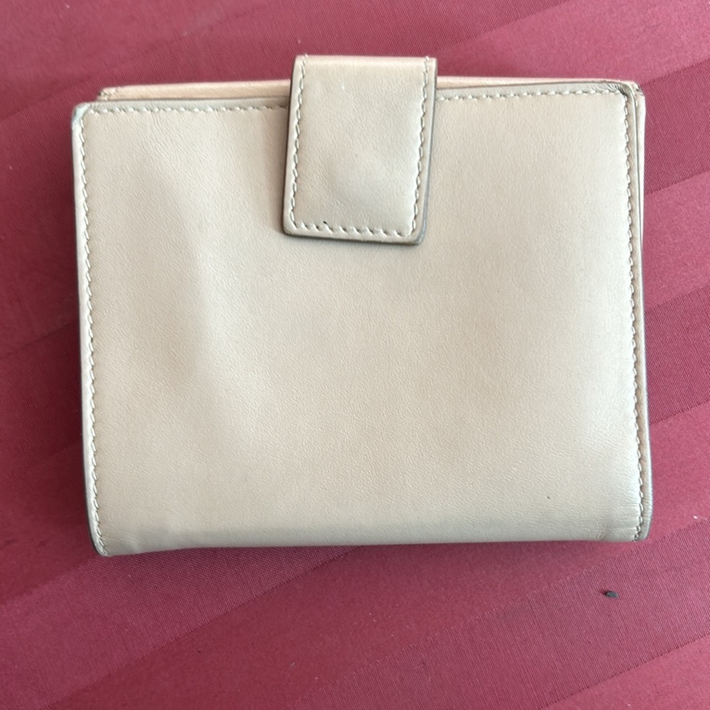 SALVATORE FERRAGAMO WALLET - Picture 3 of 9